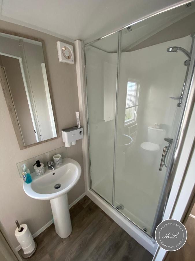 Meadow View 171 - Golden Palm - Central Heating, Wifi, Pet Friendly, Bed Linen - Meadow Lakes Caravan & Lodge Hire Chapel Saint Leonards Exteriér fotografie